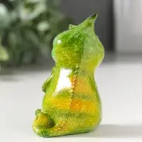 Сувенир полистоун лак "Хамелеон показывает сердечко лапками" зелёный 6х5,3х8,7 см