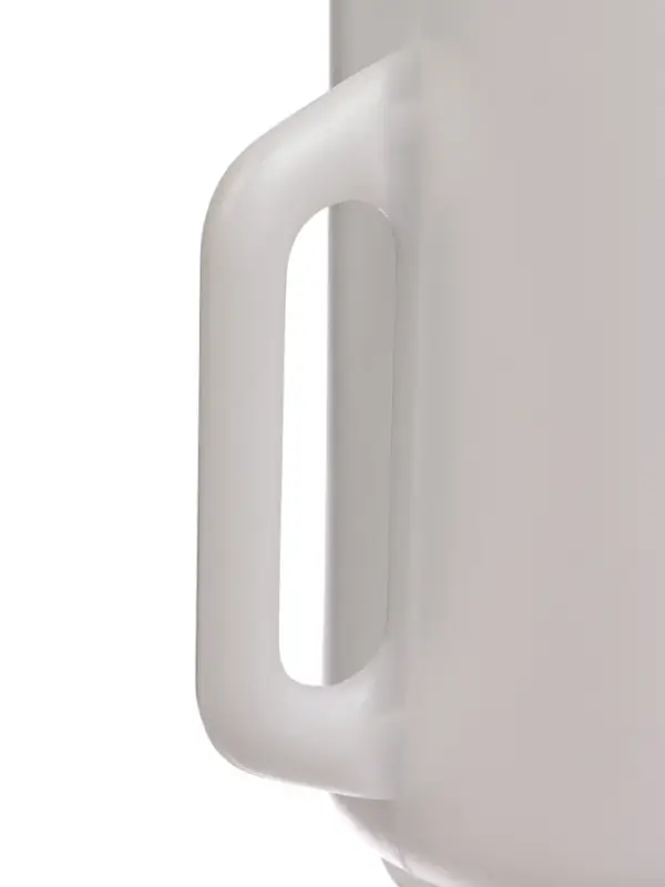 Бутылка для выпойки телят, 2 л, с ручкой, с крышкой, пластик, белая