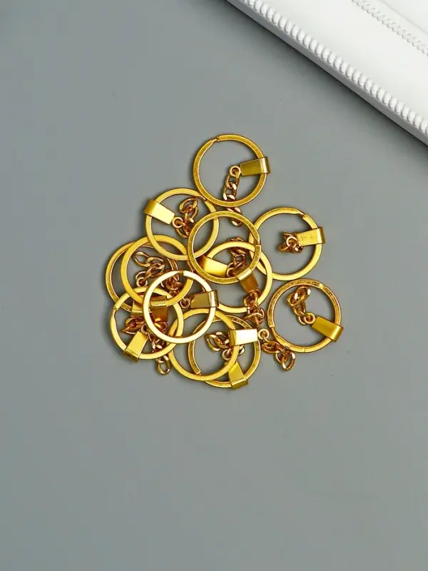 Основа для брелока кольцо металл с плоским креплением золото 3х6 см Основа для брелока кольцо металл с плоским креплением золото 3х6 см