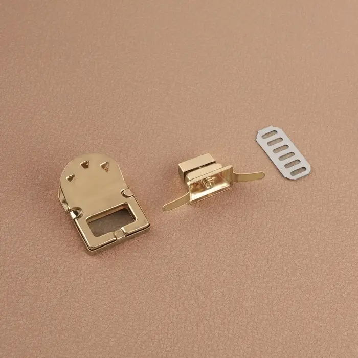 Застёжка для сумки, 2,3 × 3,5 см, цвет золотой Застёжка для сумки, 2,3 × 3,5 см, цвет золотой