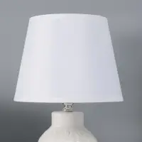Лампа настольная RISALUX &laquo;Лиам&raquo;, Е14, 40 Вт, белая, 20&times;20&times;31 см