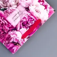 Пакет ламинированный горизонтальный "Счастливых моментов, пионы", 23&times;18&times;10 см