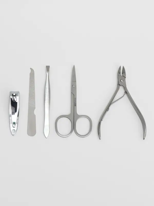 Набор маникюрный, 5 предметов, в футляре, чёрный