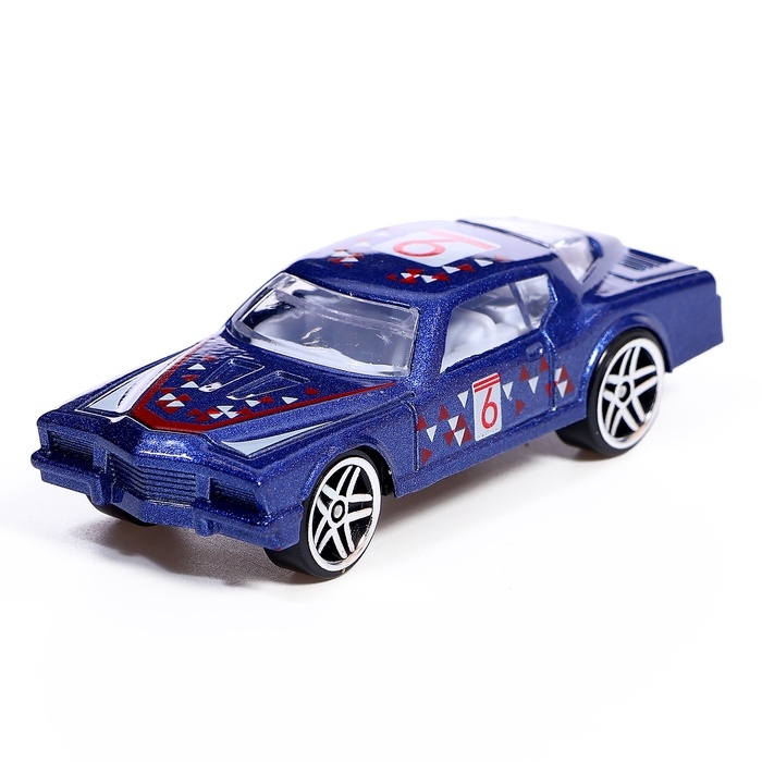 Набор металлических машин Hot Cars, в кейсе, 8 шт. Набор металлических машин Hot Cars, в кейсе, 8 шт.