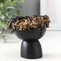 Подсвечник для тонкой свечи «Девочка в венке малая», 7.5×9×8 см, чёрный
