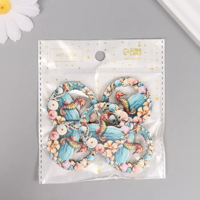 Декор для творчества дерево Декор для творчества дерево "Морской конёк" 3,9х3,9х0,3 см