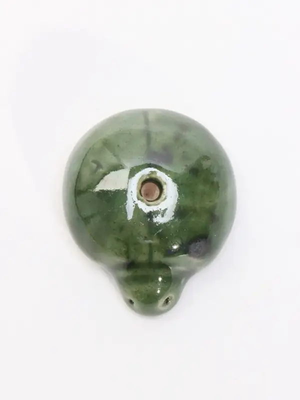 Подставка под благовония &laquo;Божья коровка&raquo;, 4&times;3.5&times;1.5 см, керамика, зелёная