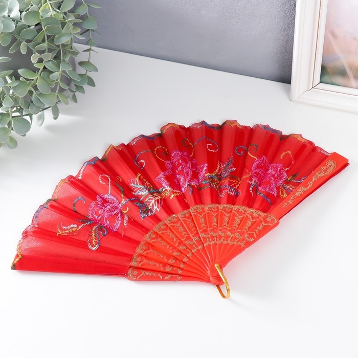 Веер пластик, текстиль  Веер пластик, текстиль "Вышивка" МИКС 23 см