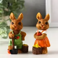 Сувенир полистоун "Зайчик-огородник с корзиной с урожаем" МИКС 4,8х3,2х9 см Сувенир полистоун "Зайчик-огородник с корзиной с урожаем" МИКС 4,8х3,2х9 см