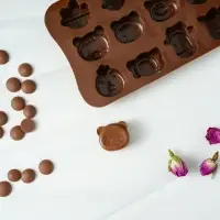 Форма для конфет и шоколада Доляна &laquo;Животные. Любовь&raquo;, силикон, 20.6&times;10.5&times;1.4 см, 15 ячеек, коричневая