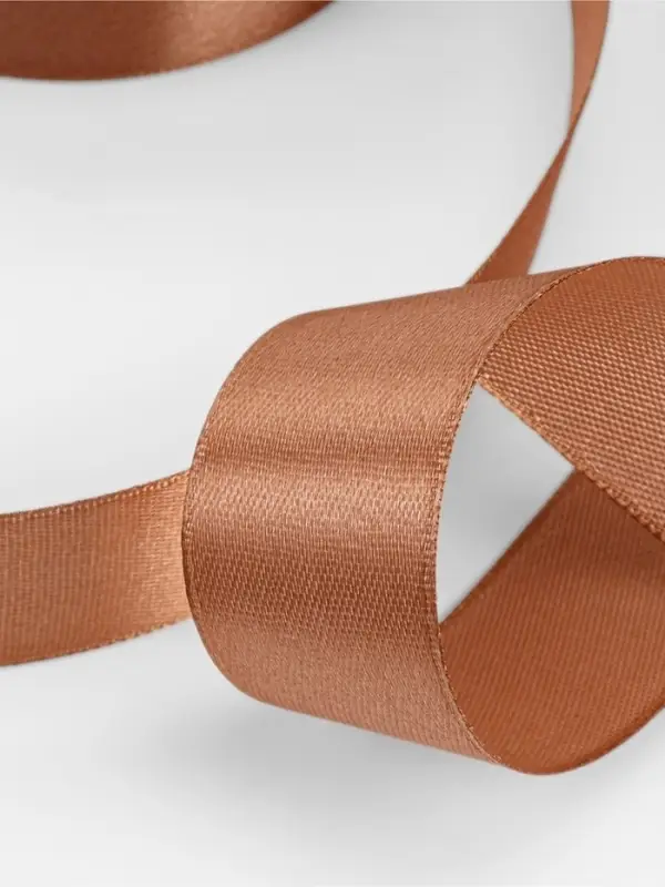 Лента атласная, 25 мм, 23&plusmn;1 м, светло-коричневая №136