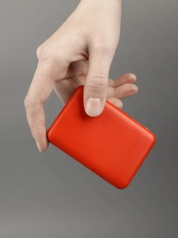 Внешний аккумулятор Uniscend Full Feel Type-C 5000 мАч, красный Внешний аккумулятор Uniscend Full Feel Type-C 5000 мАч, красный