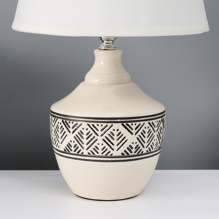 Настольная лампа с абажуром RISALUX «Аллоро», Е14, 40 Вт, 22×22×35 см Настольная лампа с абажуром RISALUX «Аллоро», Е14, 40 Вт, 22×22×35 см