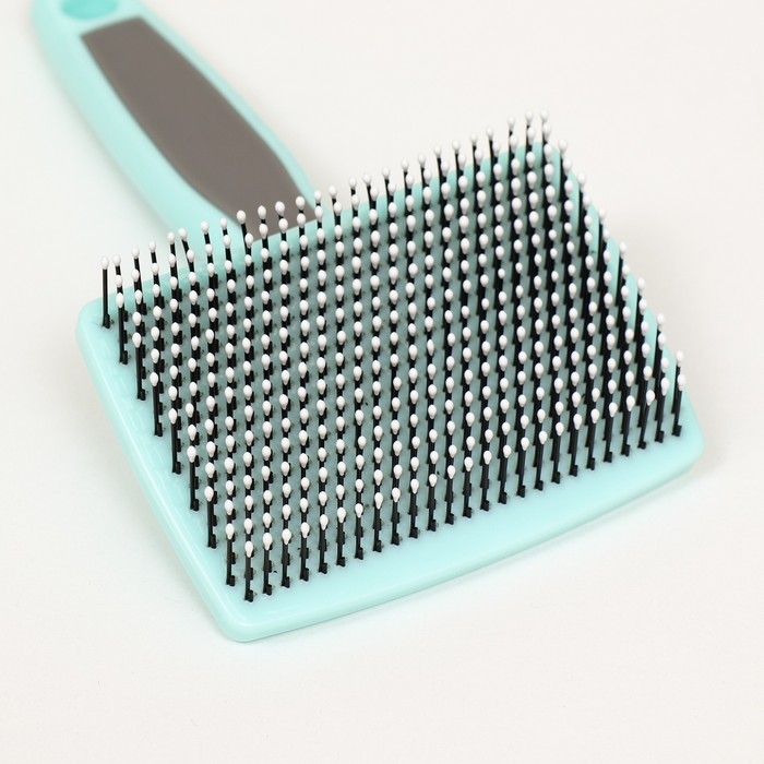 Пуходерка пластиковая мягкая с закругленными зубьями, средняя, 9 х 15,5 см, бирюзовая Пуходерка пластиковая мягкая с закругленными зубьями, средняя, 9 х 15,5 см, бирюзовая