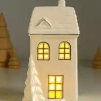 Сувенир керамика свет "Домик с ёлочкой" белый с золотом 7,5х6,5х14 см