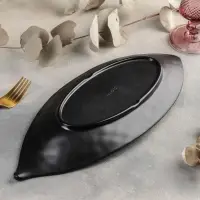 Блюдо сервировочное &laquo;Чёрный Восток&raquo;, 37&times;15.5&times;3.8 см, пластик, чёрное