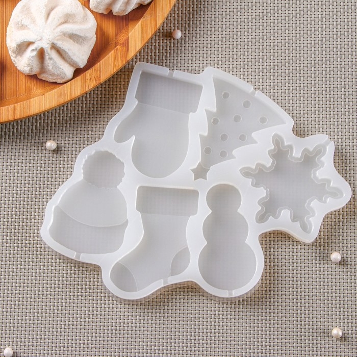 Силиконовый молд для леденцов и шоколада «Новогодние леденцы», 15×13 см, цвет прозрачный Силиконовый молд для леденцов и шоколада «Новогодние леденцы», 15×13 см, цвет прозрачный