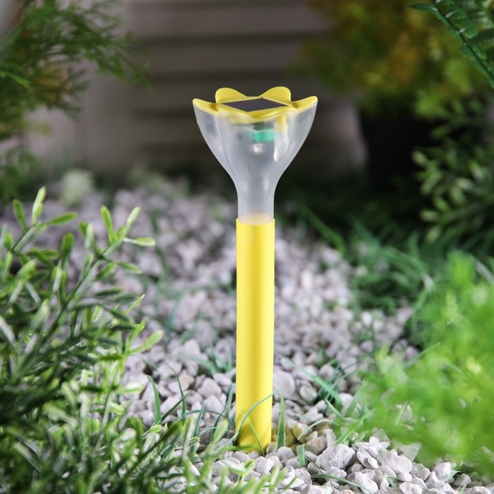 Садовый светильник на солнечной батарее «Цветок жёлтый», 6 × 29 × 6 см, 1 LED, свечение белое Садовый светильник на солнечной батарее «Цветок жёлтый», 6 × 29 × 6 см, 1 LED, свечение белое