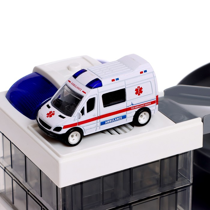 Парковка «Скорая помощь», с 2 машинками, свет и звук Парковка «Скорая помощь», с 2 машинками, свет и звук