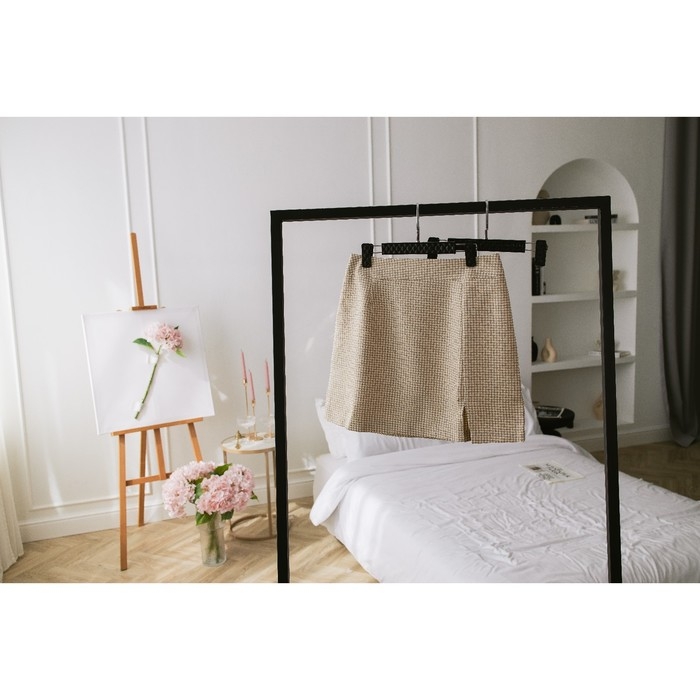 Вешалки для брюк и юбок LaDо́m Eliot, 29×15 см, 3 шт, с зажимами, цвет чёрный Вешалки для брюк и юбок LaDо́m Eliot, 29×15 см, 3 шт, с зажимами, цвет чёрный