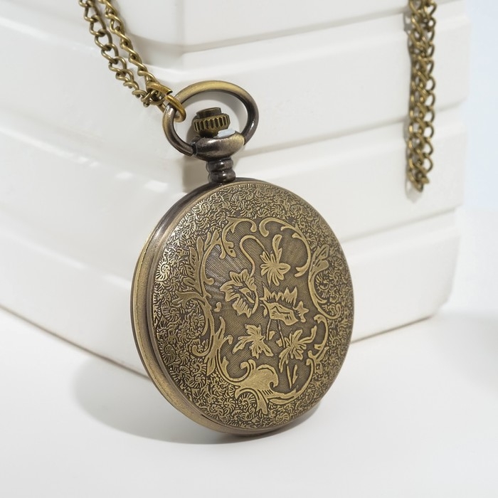 Часы карманные Часы карманные "Шестеренки", кварцевые, d циферблата-4 см, 5.5 х 4.5 см