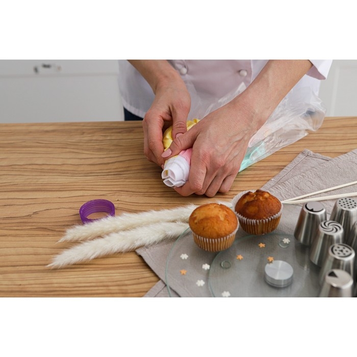 Набор кондитерский 12 предметов: 8 насадок d=3,7 см, адаптер d=4 см, 3 мешка 22×32 см, насадки МИКС Набор кондитерский 12 предметов: 8 насадок d=3,7 см, адаптер d=4 см, 3 мешка 22×32 см, насадки МИКС