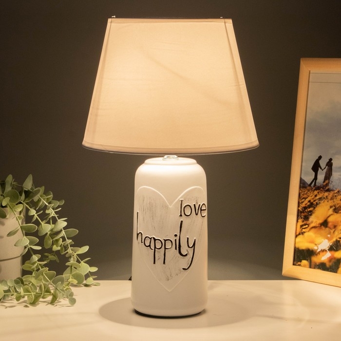 Настольная лампа 16602/1 E14 40Вт белый 38х38х25 см RISALUX Настольная лампа 16602/1 E14 40Вт белый 38х38х25 см RISALUX