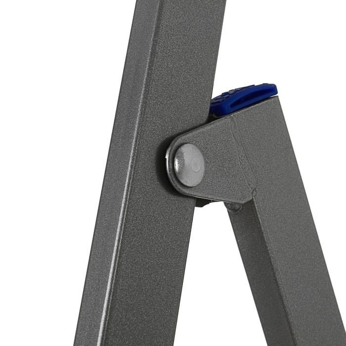 Стремянка Nika СП6, профиль 30х15 мм,1290  мм, 6 ступеней Стремянка Nika СП6, профиль 30х15 мм,1290  мм, 6 ступеней