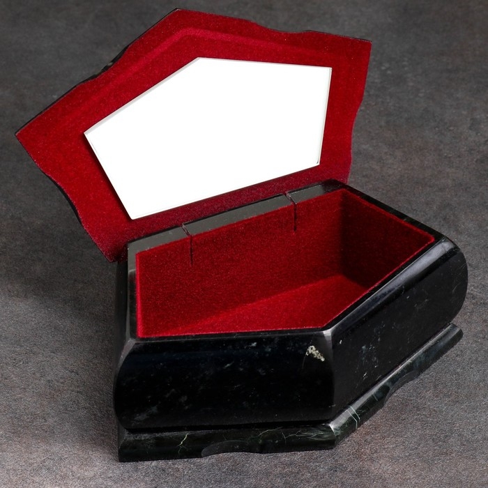 Ларец Ларец "Пятигранный" 16х9х8 см, натуральный камень, змеевик