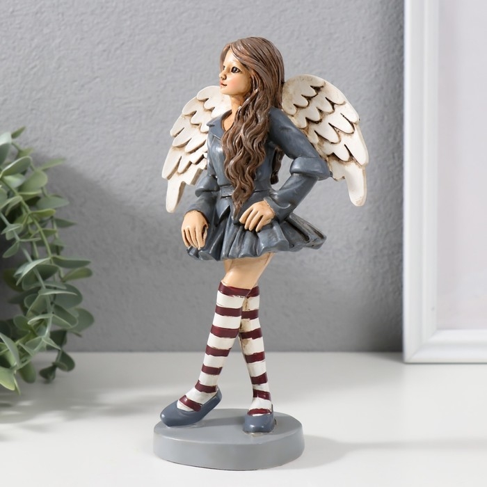 Сувенир полистоун Сувенир полистоун "Девочка-ангел в сером платье и полосатых гетрах" 12х6,5х19,5 см