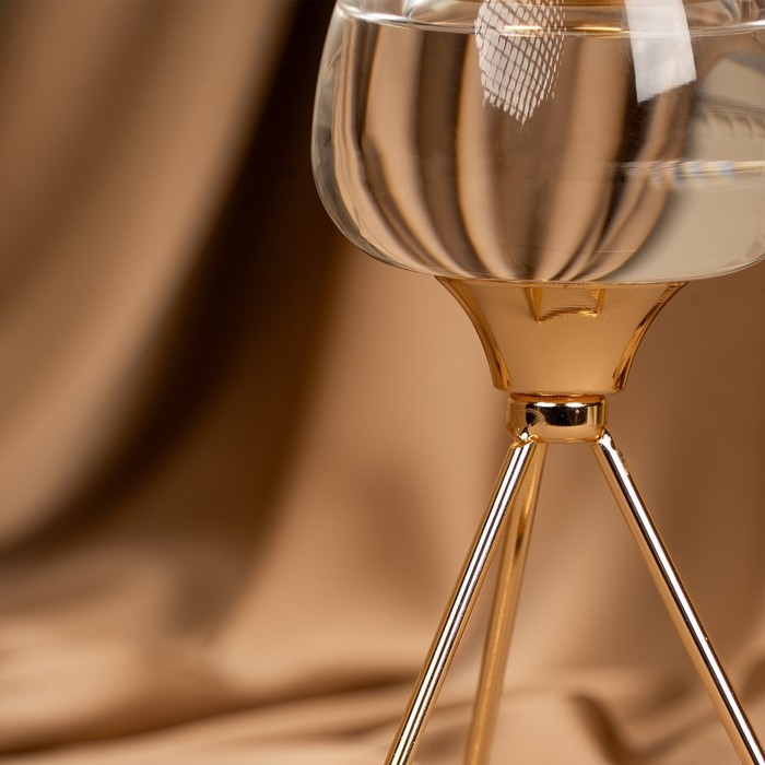 Подсвечник металл, стекло на 1 свечу «Изысканность» цвет золото 9.5 х 9.5 х 17 см Подсвечник металл, стекло на 1 свечу «Изысканность» цвет золото 9.5 х 9.5 х 17 см