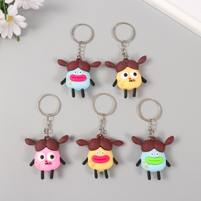 Брелок резина  Брелок резина "Картошка с хвостиками" МИКС 5х5,5х2 см