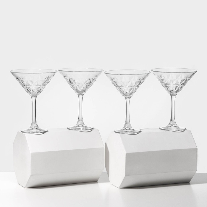 Набор стеклянных фужеров ESTRELLA, 210 мл, 4 шт Набор стеклянных фужеров ESTRELLA, 210 мл, 4 шт