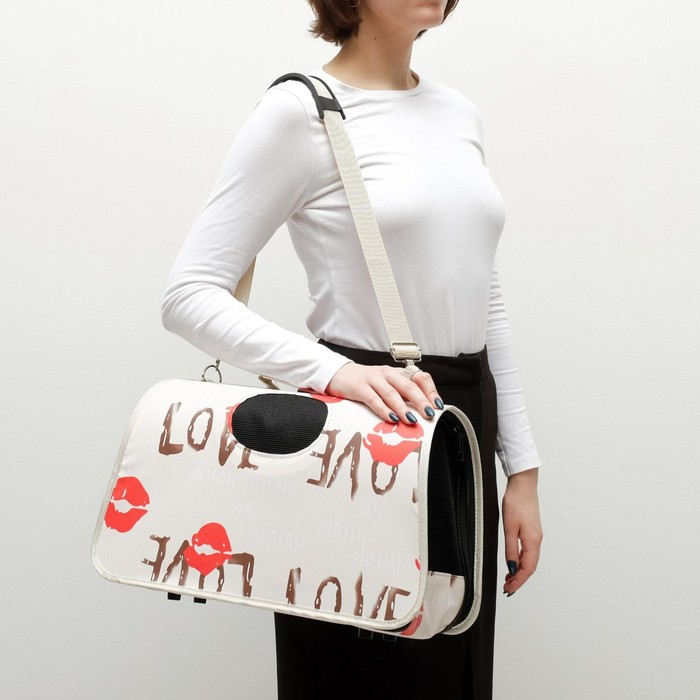 Сумка - переноска для животных  Сумка - переноска для животных "Love", размер М, белая, 45 х 21 х 27 см,