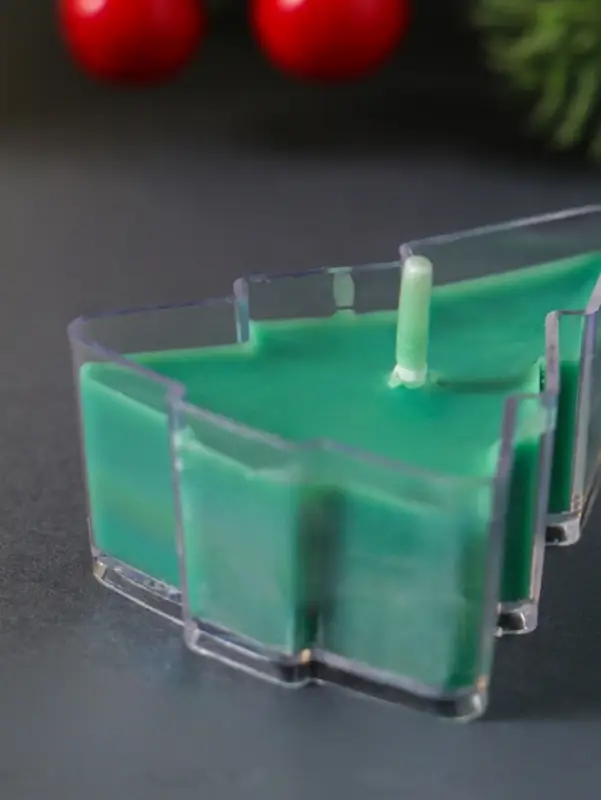 Чайная свеча ароматическая "Ель" зелёная, аромат рождественская ночь 5х4х2,1 см