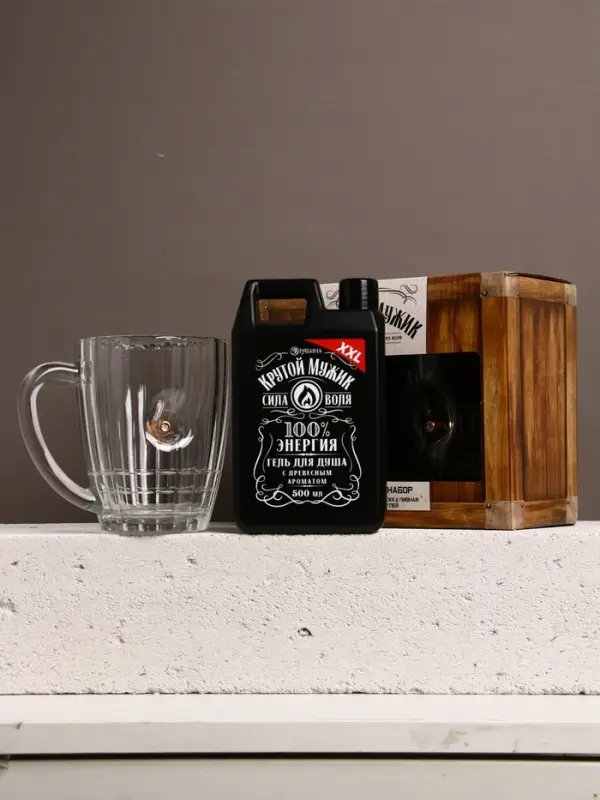 Подарочный набор «Крутой мужик«, гель для душа канистра 500 мл и стакан с пулей, HARD LINE