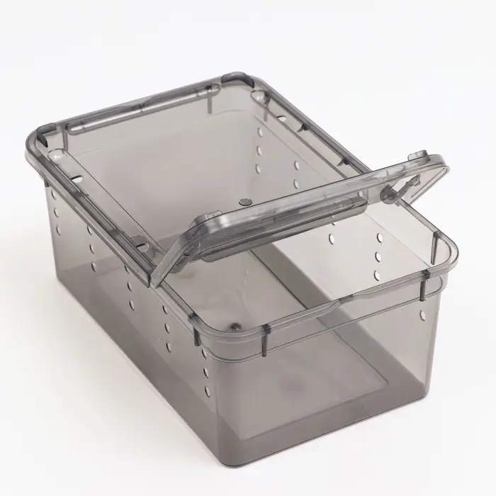 Переноска - отсадник для рептилий, 19 х 12,5 х 7,5 см, черная Переноска - отсадник для рептилий, 19 х 12,5 х 7,5 см, черная