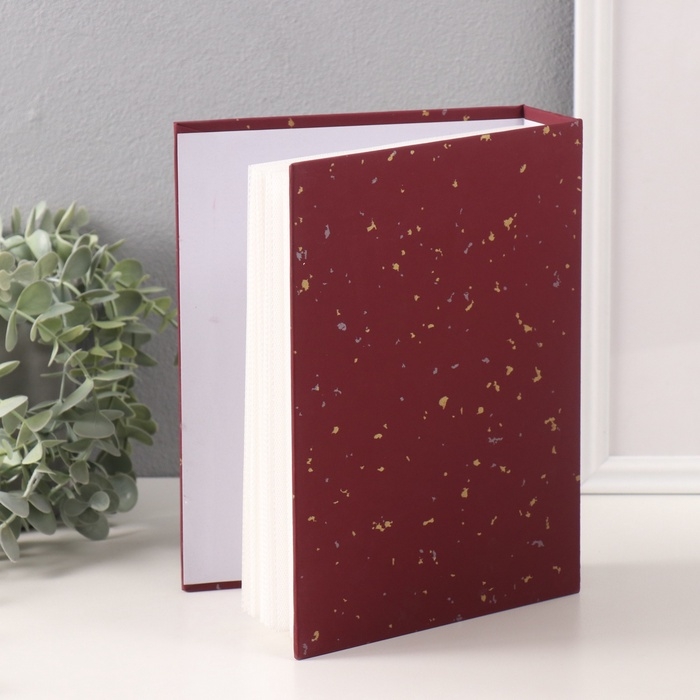Фотоальбом на 200 фото 10х15 см Фотоальбом на 200 фото 10х15 см "В крапинку" матовый, бордовый 6,5х17,5х23 см