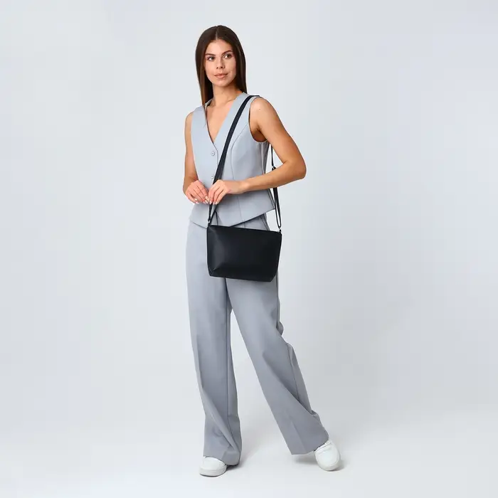 Сумка женская кросс-боди на молнии, 25&times;8&times;19 см, чёрная