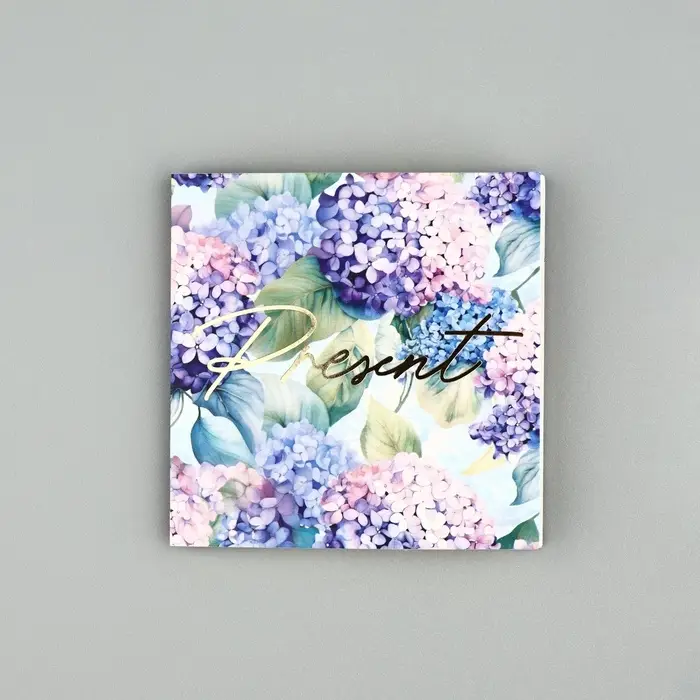 Открытка с конвертом &laquo;Подарок&raquo;, тиснение, 7 х 7 см