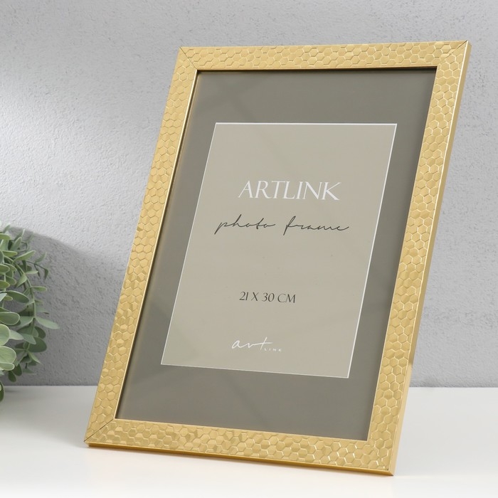 Фоторамка пластик Фоторамка пластик "Stella" 21x30 см, золото 76819