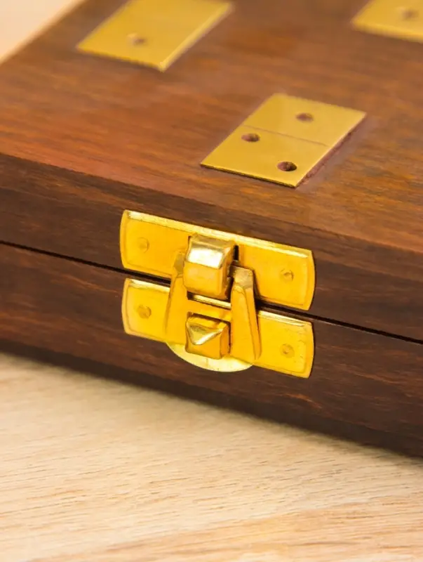 Настольная игра &laquo;Домино&raquo;, 18.5&times;7.5&times;4 см, дерево шишам, латунь