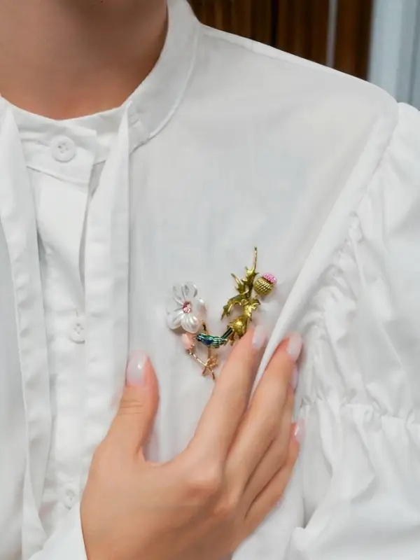 Брошь &laquo;Цветок с птичкой&raquo;, разноцветная в золоте