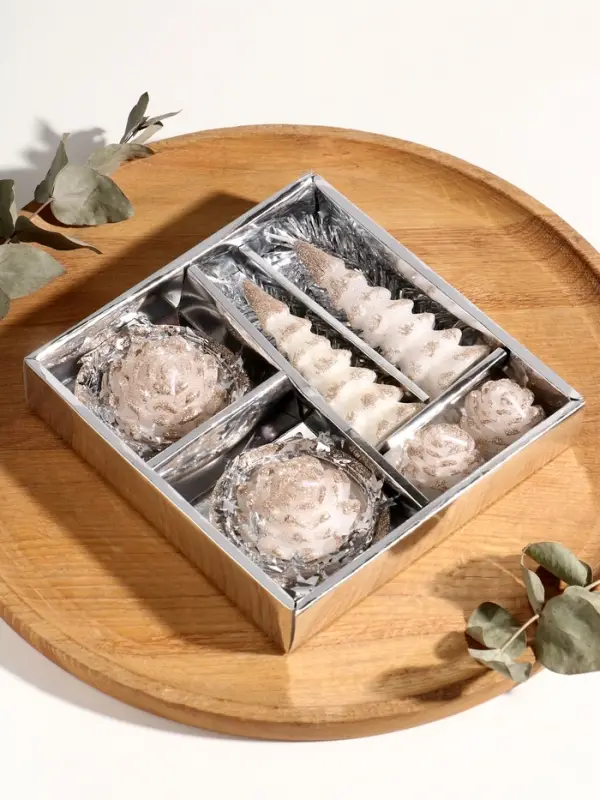 Набор свечей Набор свечей "Ёлочки и шишки" 6 шт 18,5х18,5х3,5 см