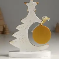 Фигура "Ёлочка с шаром" 20х7,5х14,5 см, белый с золотом
