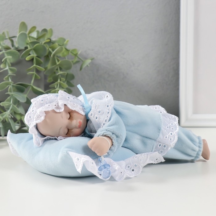 Кукла музыкальная механическая Кукла музыкальная механическая "Малыш спящий на подушке" голубой, двигается 13,5х19,5х8 см 104624