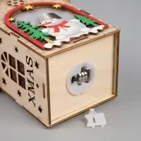 Ёлочная игрушка &laquo;Домик со снеговиком&raquo;, 14.5&times;11&times;8.5 см, 1 LED, от батареек, свечение тёплое белое