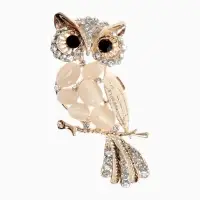 Брошь &laquo;Сова&raquo;, белая в золоте