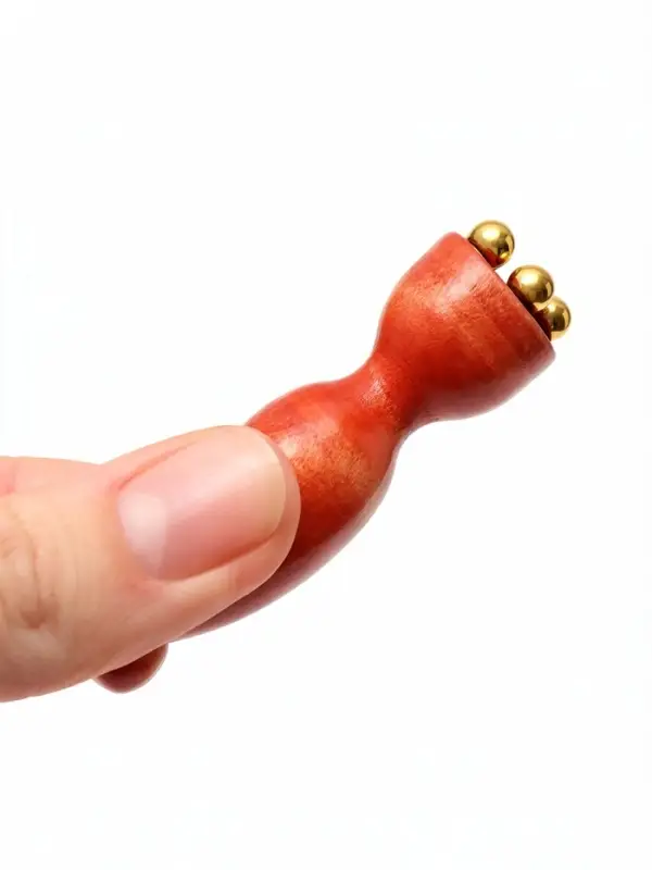 Массажёр шариковый, 7&times;1.8 см, деревянный