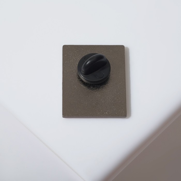 Значок «Молекулы» дофамин, цвет белый в серебре Значок «Молекулы» дофамин, цвет белый в серебре